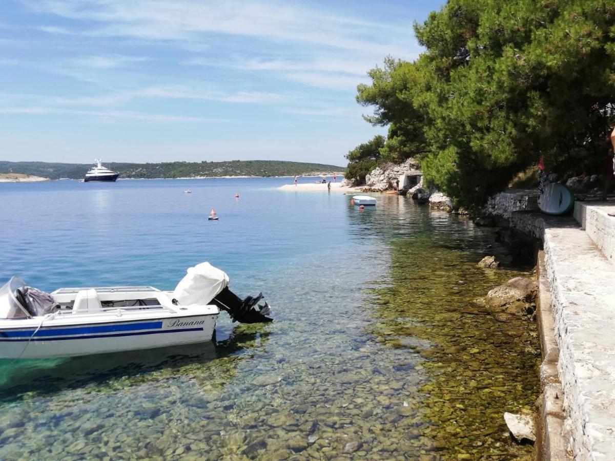 Povlja Bungalows Buitenkant foto